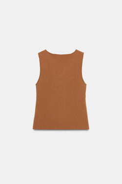 ZARA ТРИКОТАЖНЫЙ ТОП С ДЕКОРАТИВНЫМИ ВЫРЕЗАМИ И МЕТАЛЛИЧЕСКОЙ ОТДЕЛКОЙ, СВЕТЛО-КОРИЧНЕВЫЙ