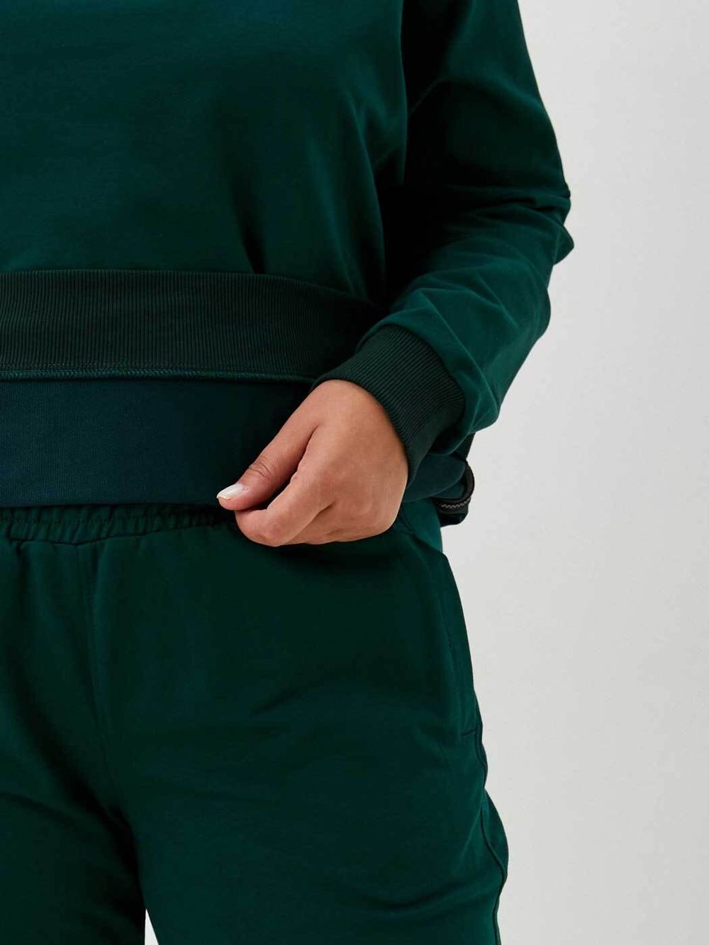 Костюм спортивный