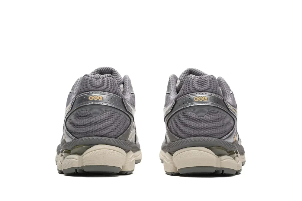Asics Gel-Cumulus 16 "Cream Clay Grey"