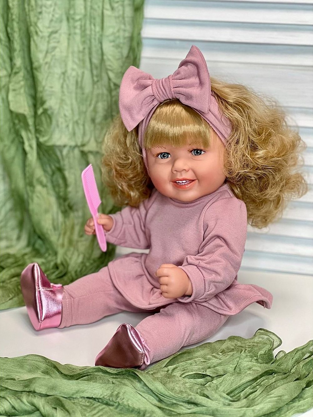 Кукла Manolo Dolls виниловая Diana 47см в пакете (7276)