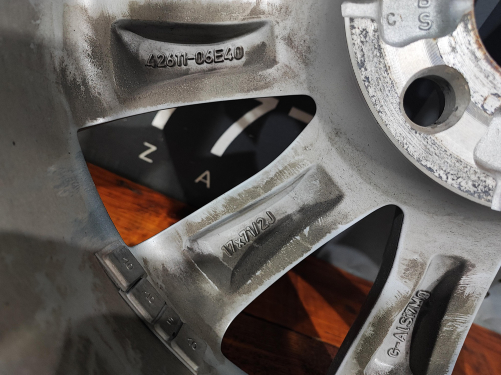 Диск литой R17 Toyota Camry (XV70) 17-22 Б/У Оригинал 4261106E40