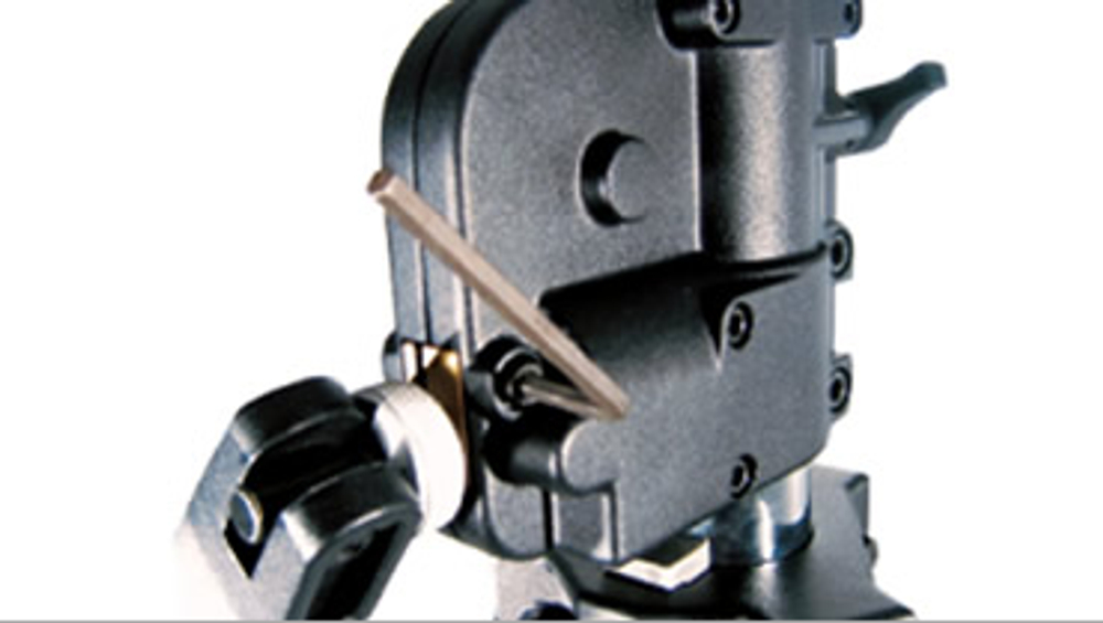 KUPO 481 2 SCT Wind-Up Followspot Stand. Стойка (91-145 см ↓50 кг) с редукторной колонной