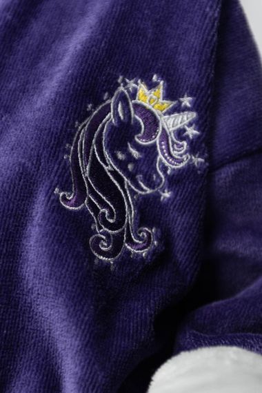 Халат детский Unicorn с вышивкой с капюшоном &quot;Polens&quot; Сирень