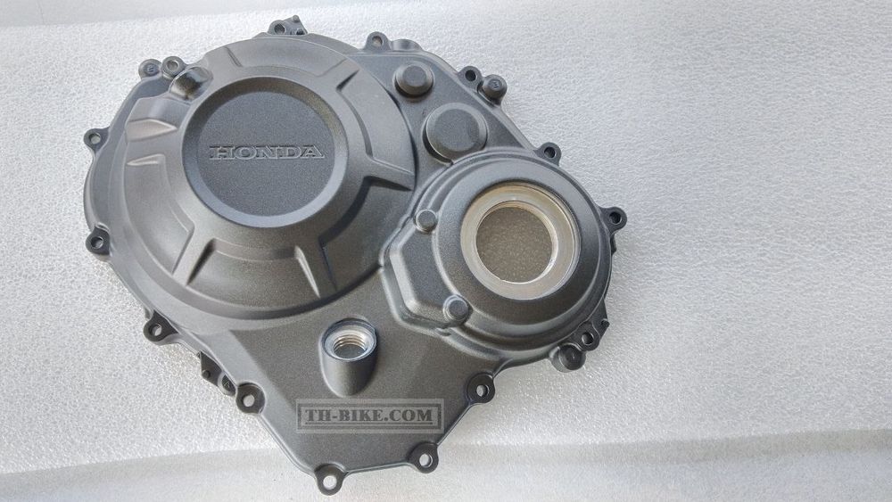 11330-MKY-T90. COVER COMP., R. CRANKCASE. HONDA