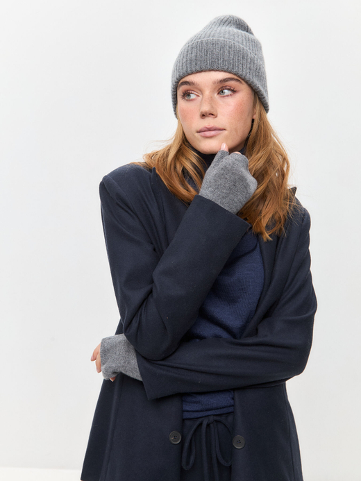 Шапка из кашемира