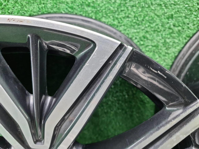 Диск Комплект дисков R20 Hongqi HS5 (2019-н.в.)