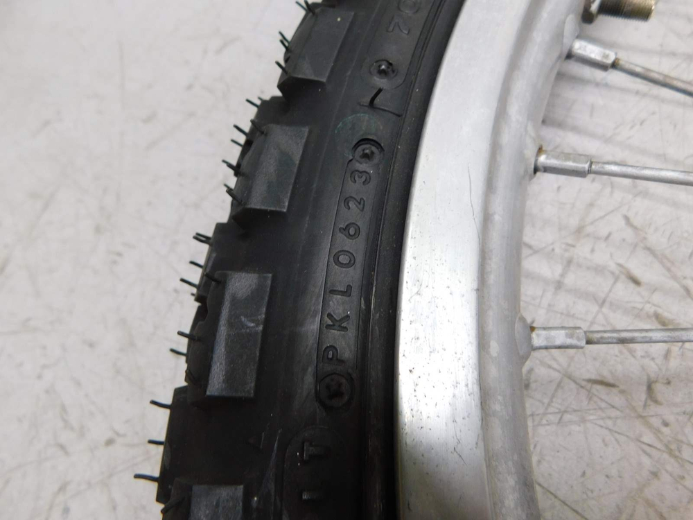 колесо переднее Suzuki Djebel 200 SH42A