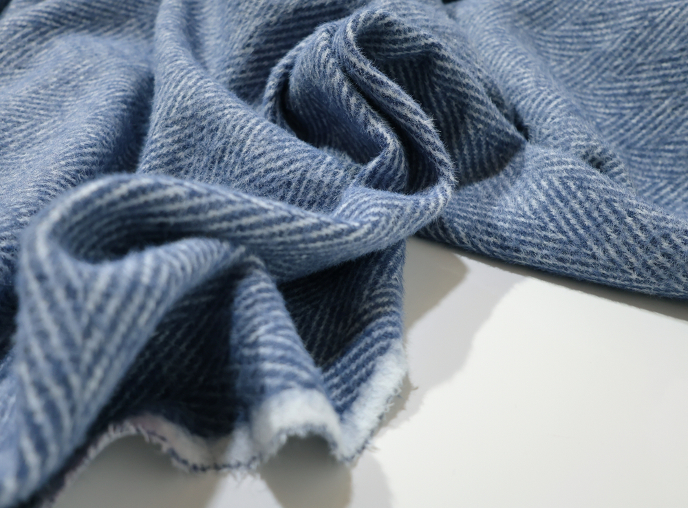 СИНЯЯ ЕЛОЧКА - Альпака-травка (КРВ613 Елена) (к0 незначительно испачкан с изнанки)