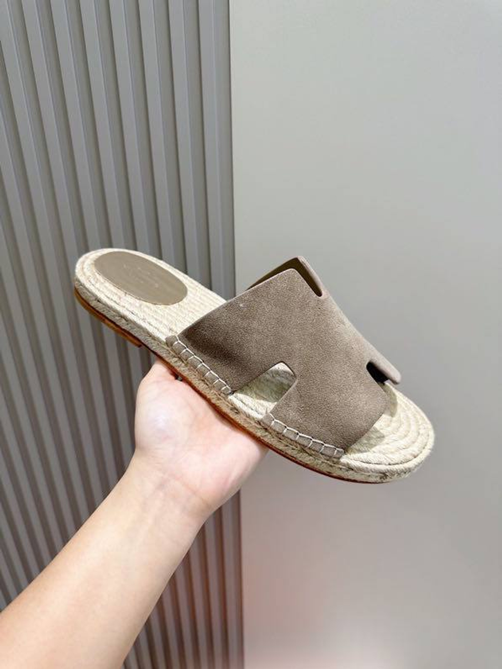 Шлепанцы Hermes