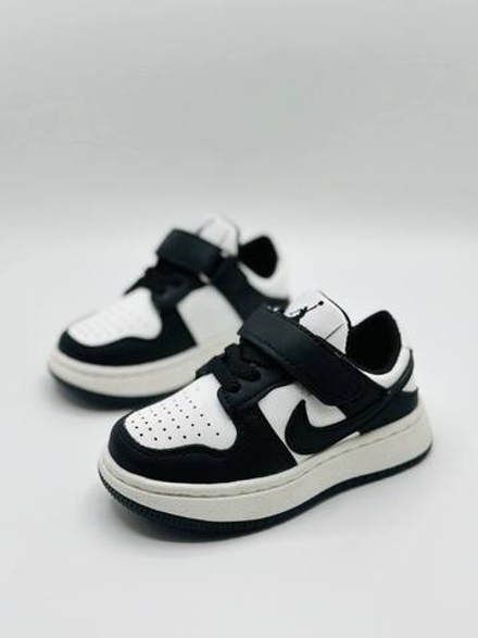 Детские кроссовки на липучках Nike Air Jordan Kids