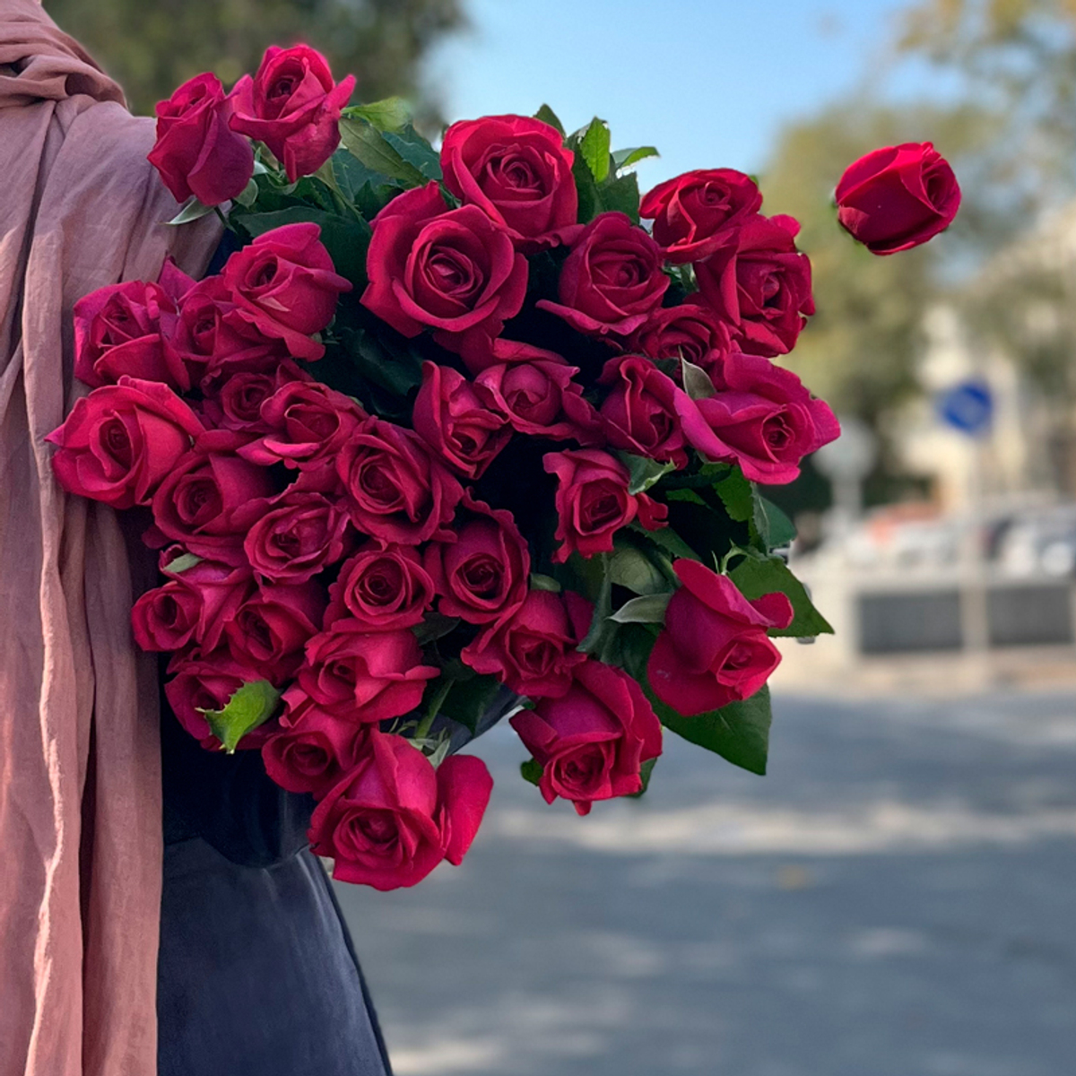 Бэль Рив — букет интерьерных ароматных роз