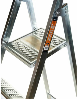 Стремянка стальная ВИХРЬ СС 1х4 (73/5/1/8)