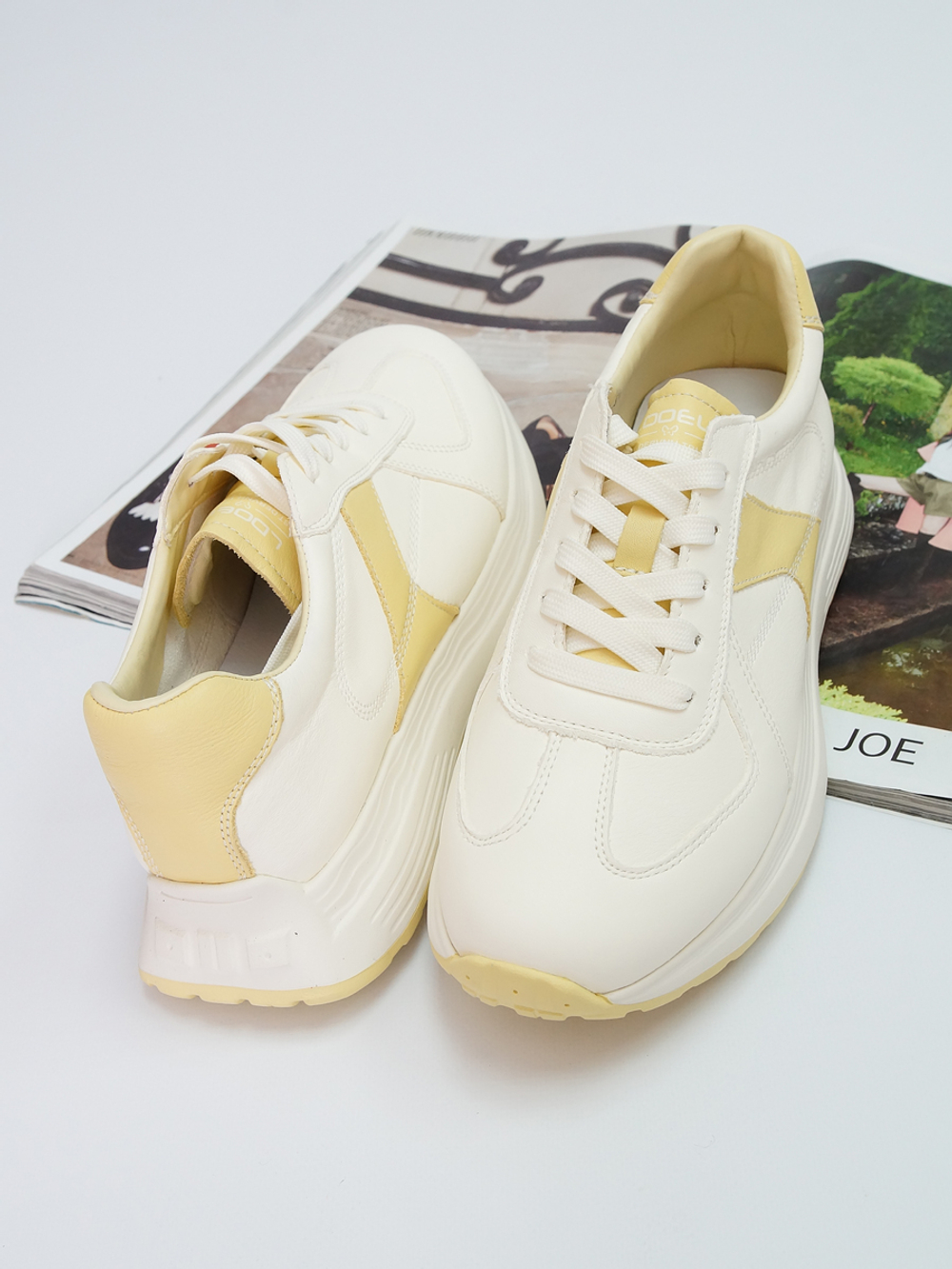 Кроссовки женские демисезонные