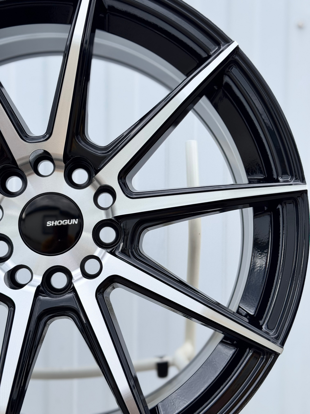 Диск Литой Shogun S10 7.0 х R17 5x108/112 ET38 BMF