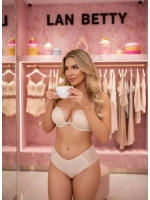 НАБОР 4 ШТ Франзуская модель Бюстгальтера декольте пушап