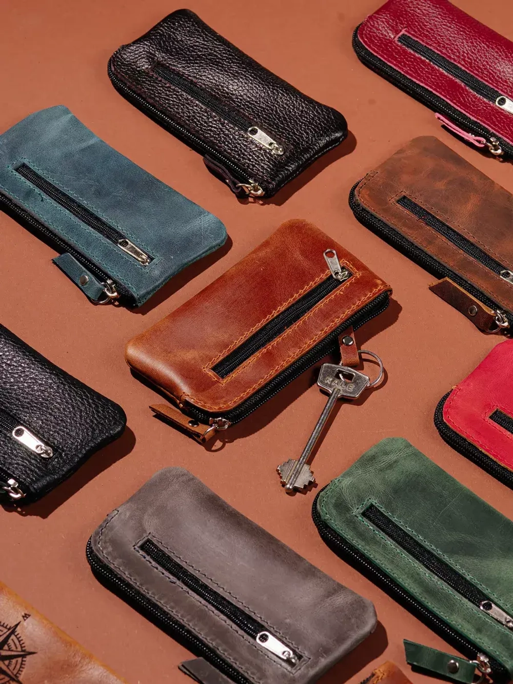 Ключница из натуральной кожи