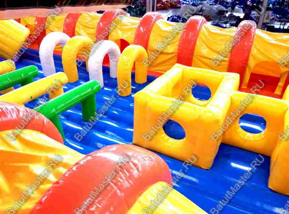 Коммерческий надувной батут "Ракета" 30*20*8 м