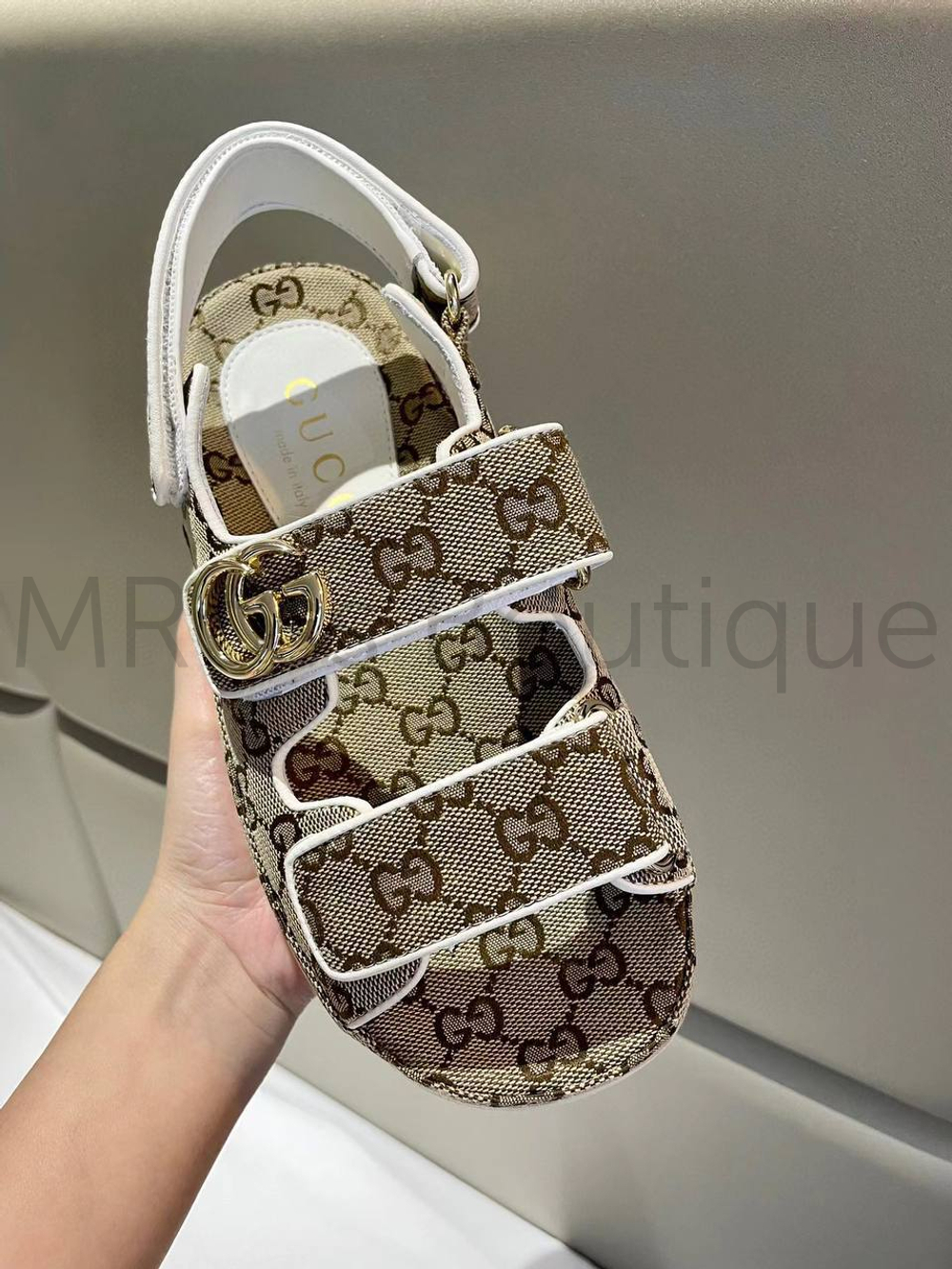 Женские сандалии Gucci GG коричневого цвета с узорами