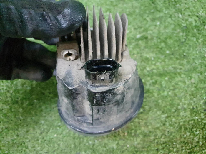 ПТФ правая Toyota Land Cruiser Prado 150 (2017-н.в.) LED