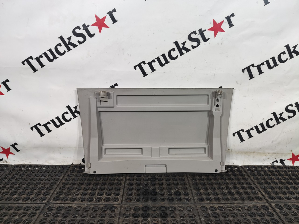 Крышка бардачка 2020г.