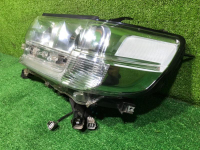 Фара левая Toyota Land Cruiser 200 (2015-2021) LED