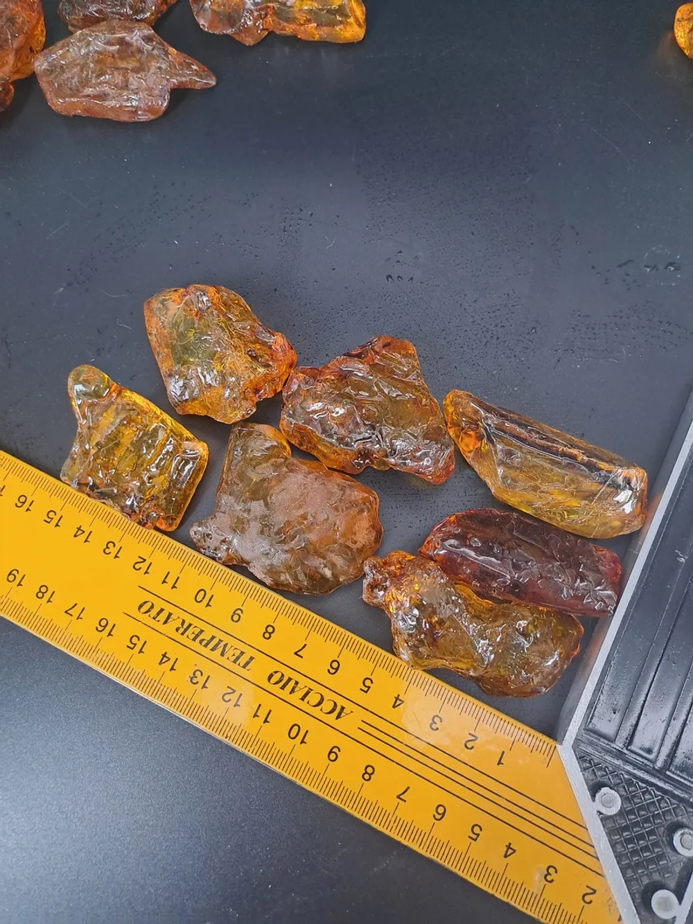 Копал молодой янтарь коллекционный 16 гр