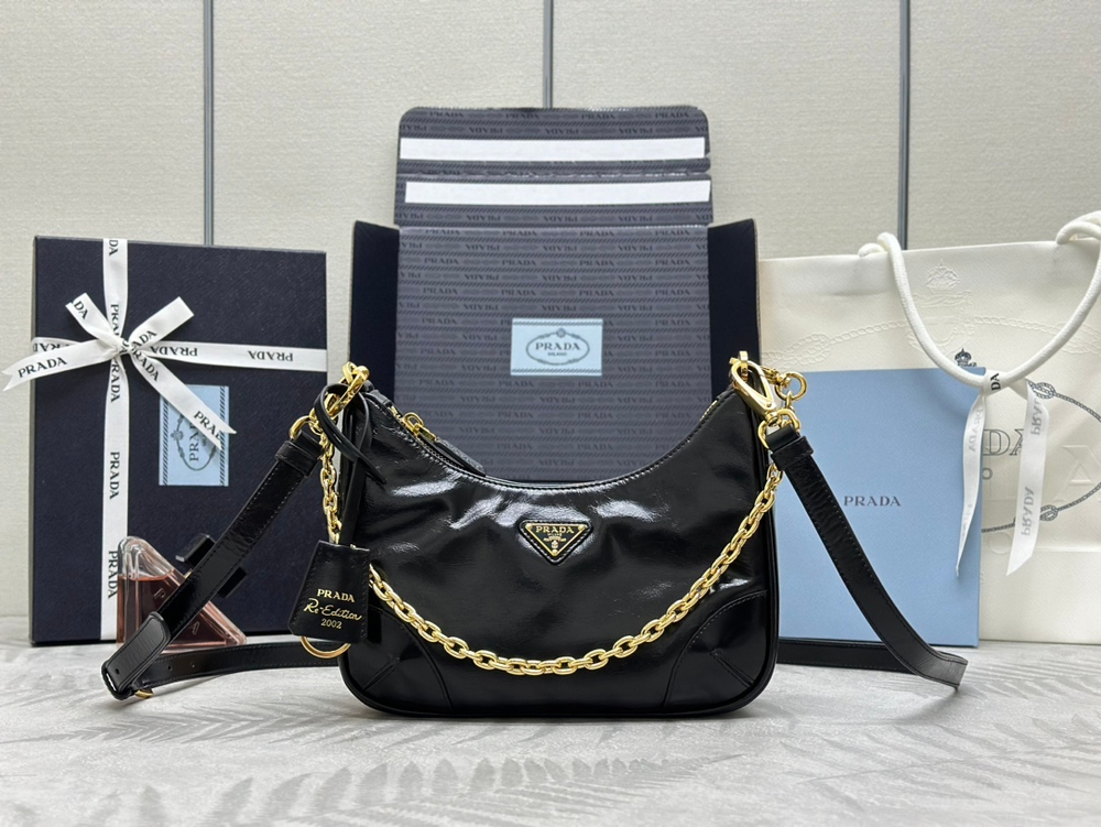 Prada Re-Edition 2000