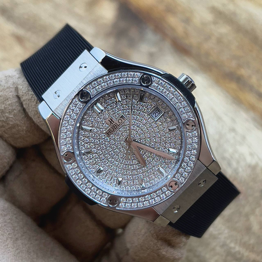 Часы Hublot