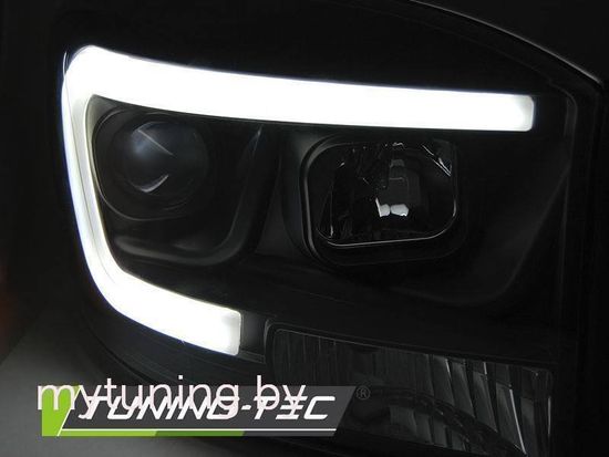 Передние фары TUBE LIGHT BLACK для Dodge Ram 06-08