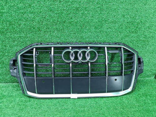 Решетка радиатора Audi Q7 2 (2019-2024)