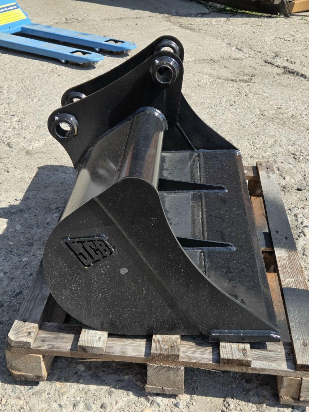 Ковш JCB 3CX, 4CX, 5CX планировочный 1200 мм