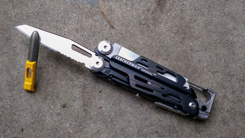 Leatherman Signal 19 функций (832265)