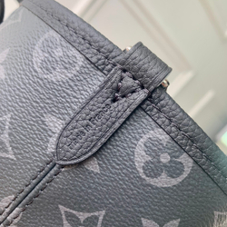 Louis Vuitton Neverfull Bandouliere Inside Out BB