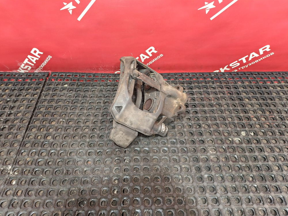 Суппорт левый