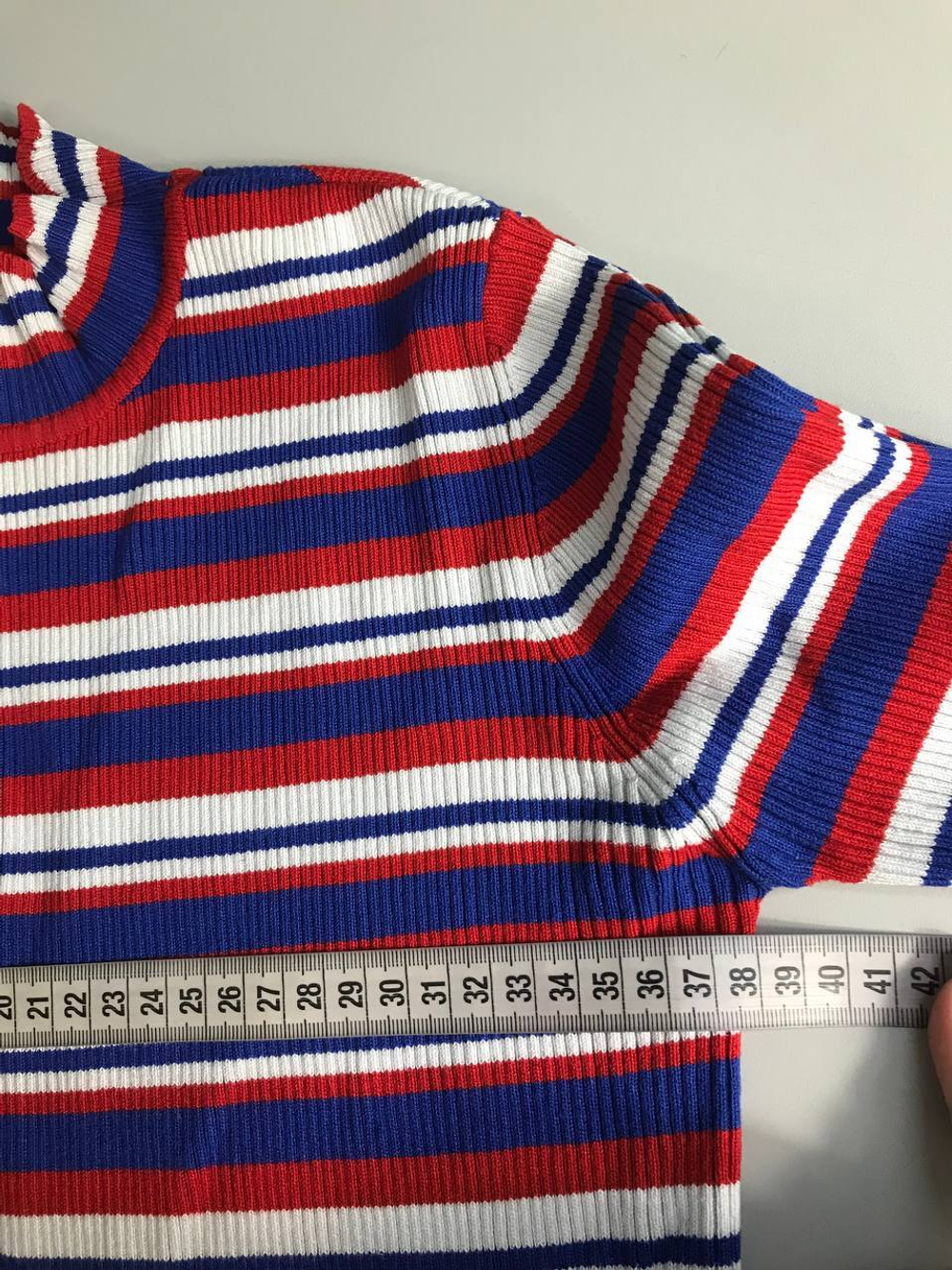 Водолазка Zara в яркую полоску, маркировка L, визуально 48 размер