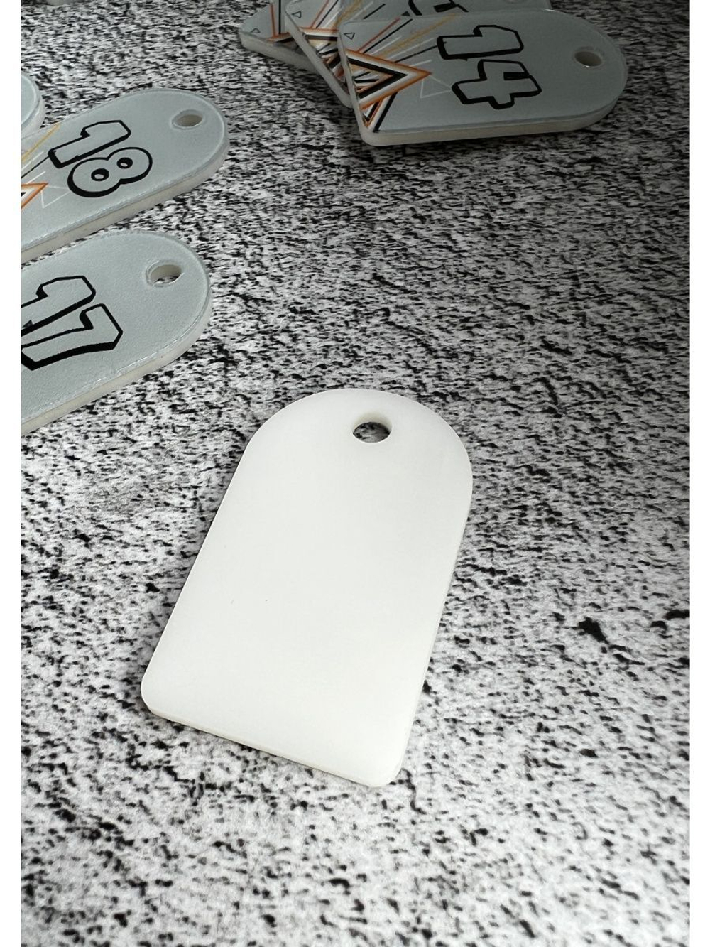 Номерки для ключей 3х5 см