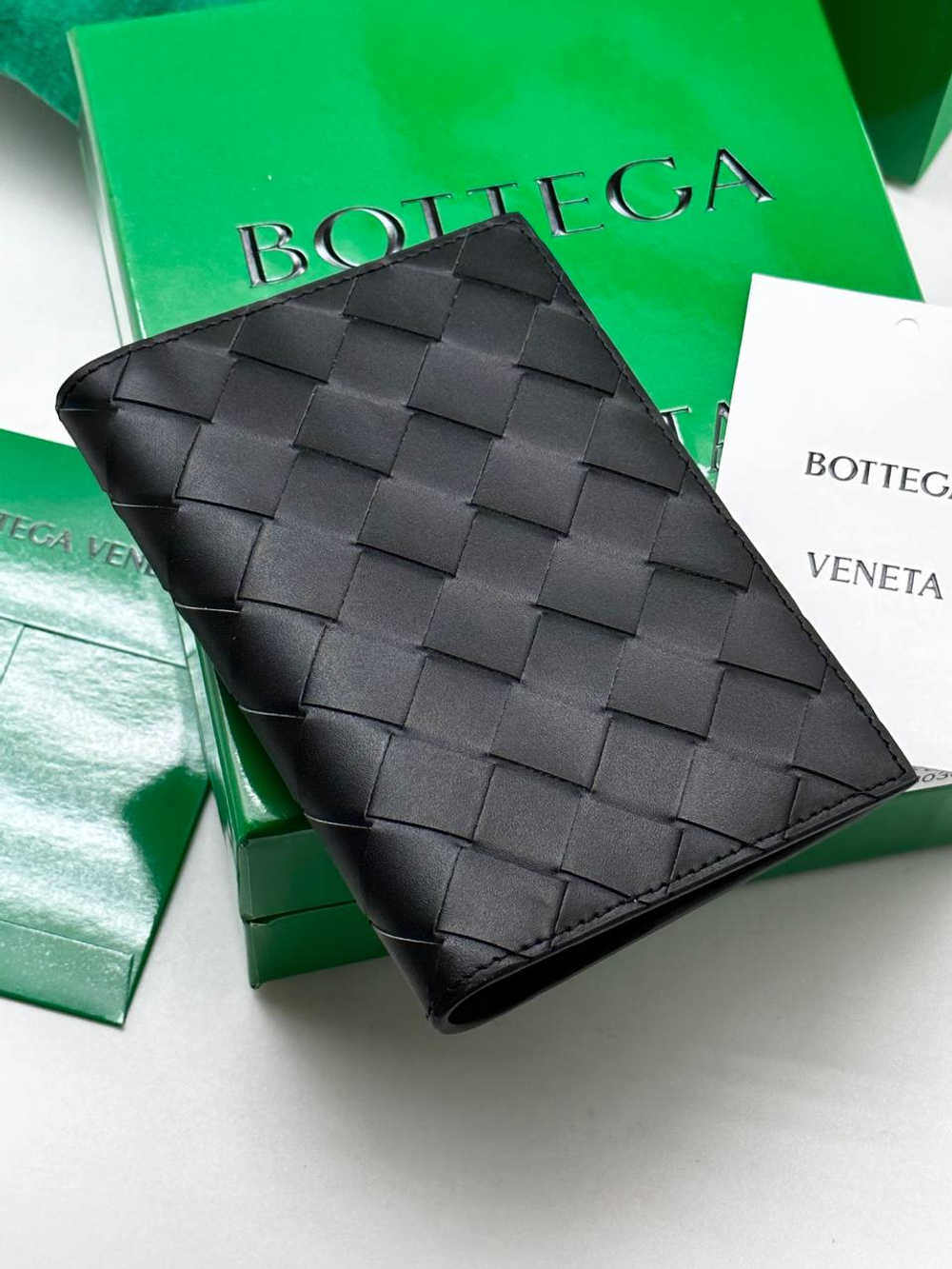 Обложка для паспорта Bottega Veneta