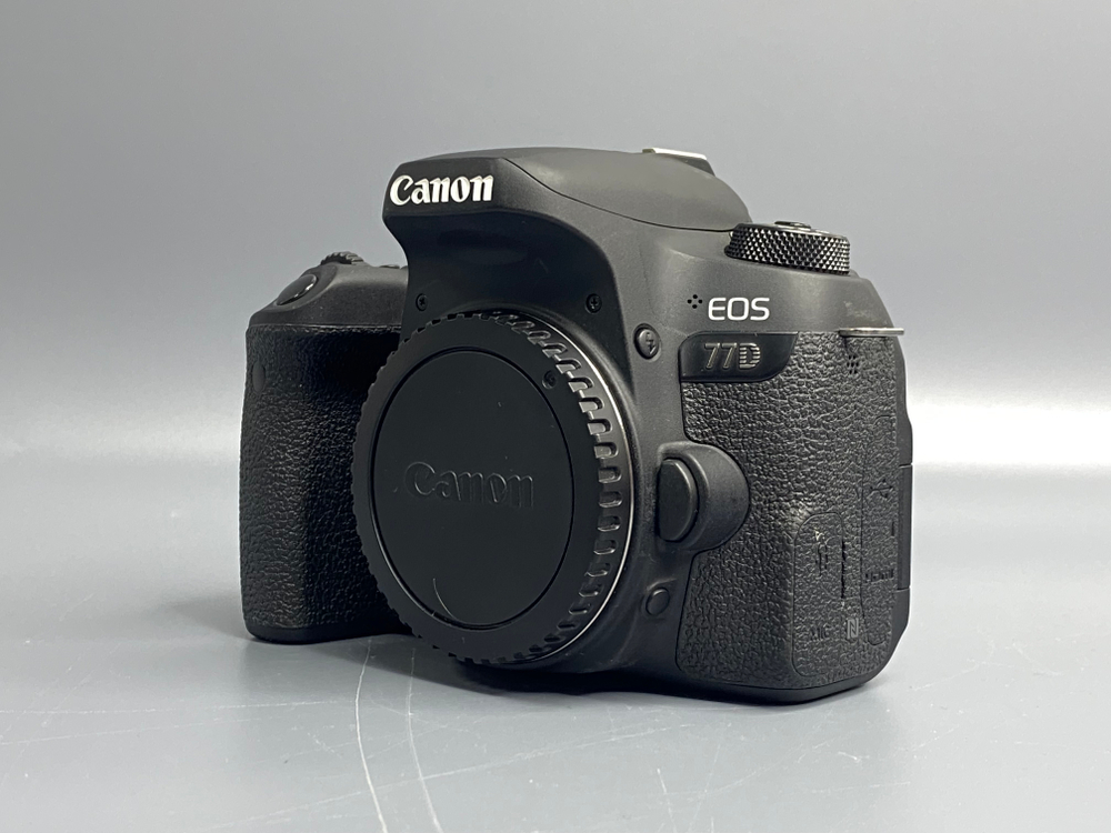 Canon EOS 77D 53500 кадров