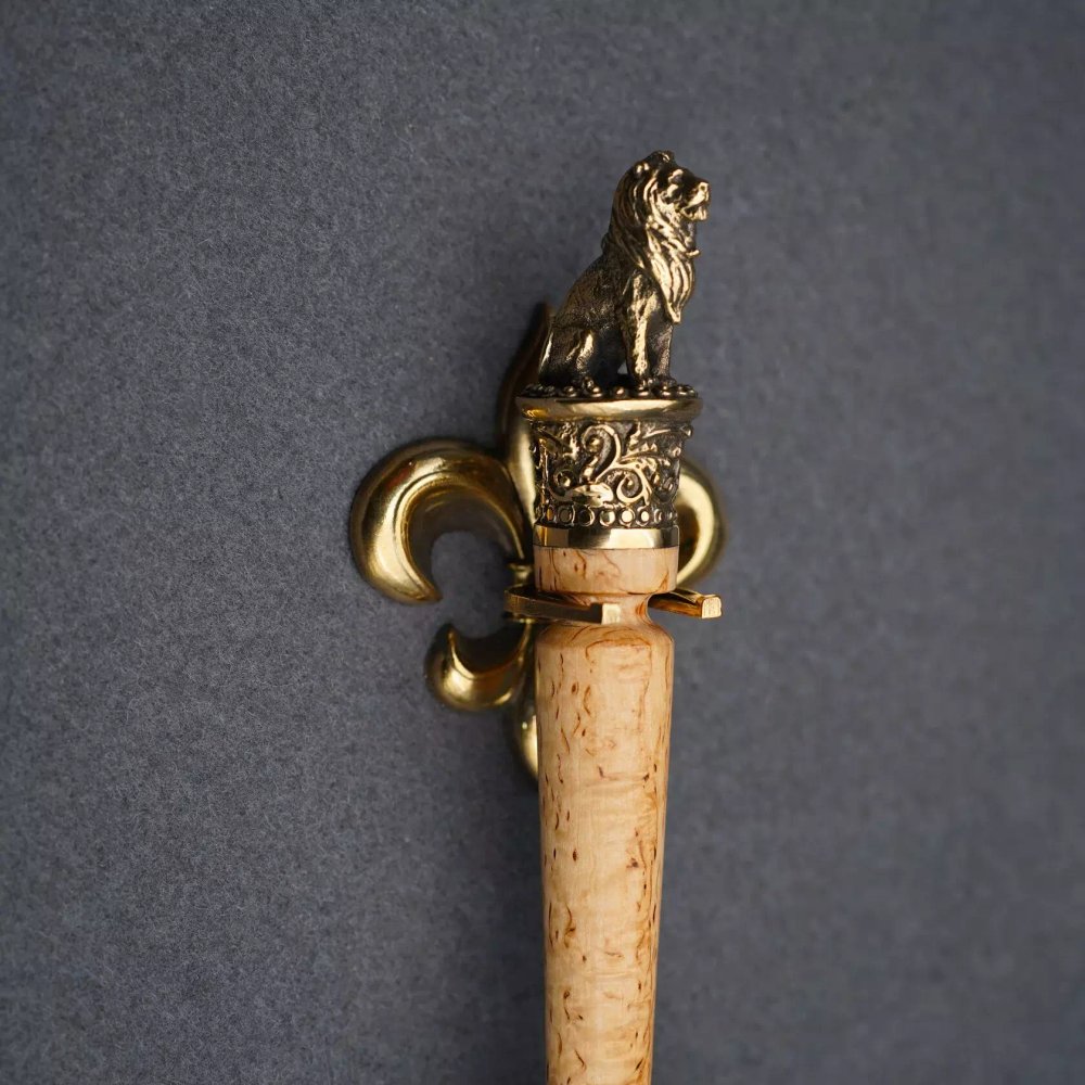 Рожок для обуви "Бронзовый Лев"