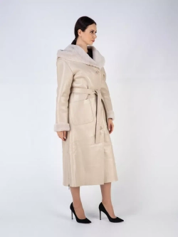 Дубленка зимняя натуральная с капюшоном