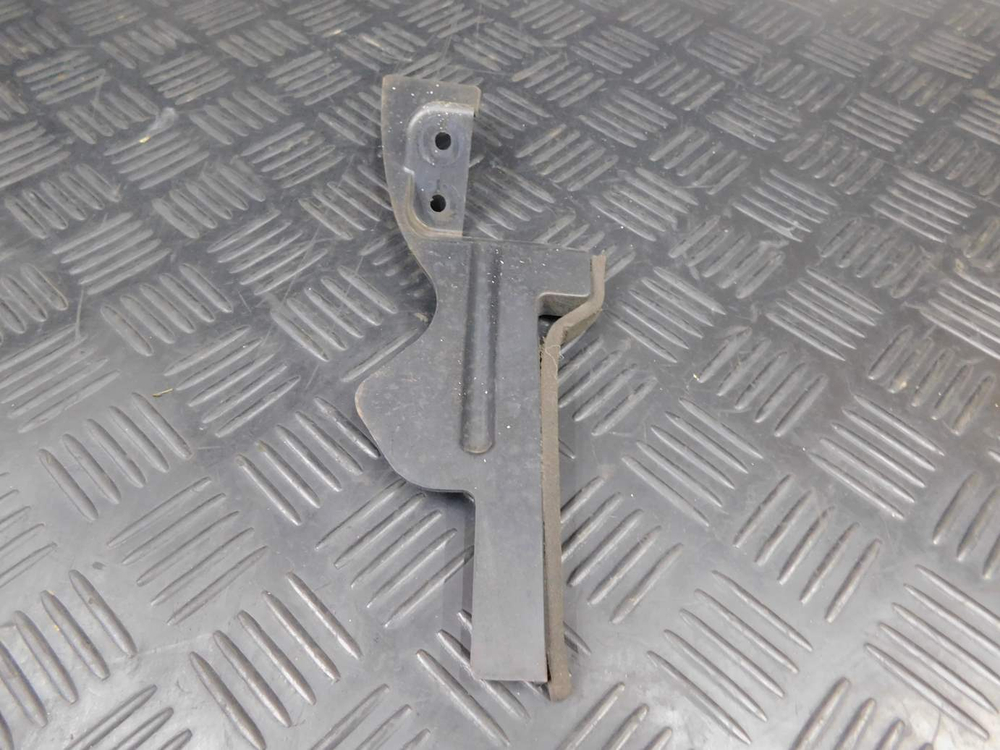 Пластик внутренний Kawasaki ZZR 400 98 14090-1293 053081