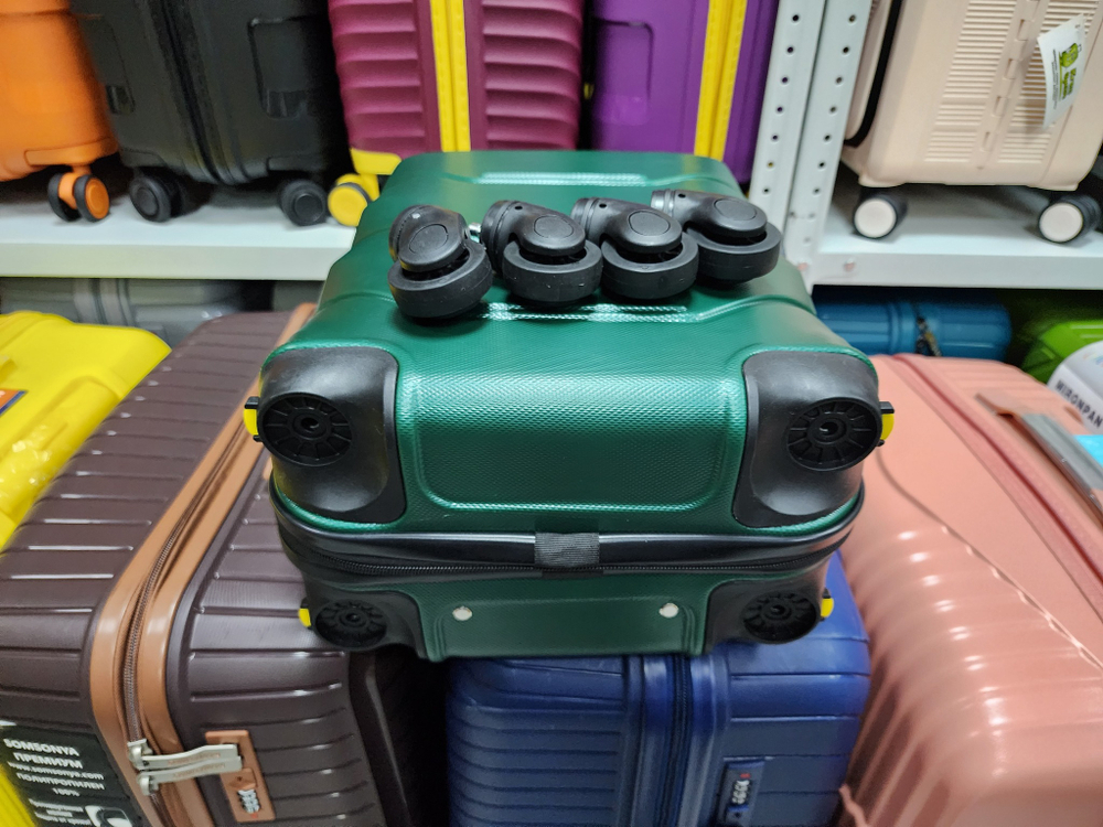 Чемодан ручная кладь 40*30*20