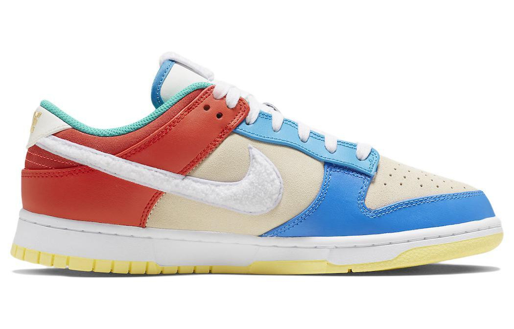 Кроссовки Nike Dunk Low "Year Of The Rabbit"