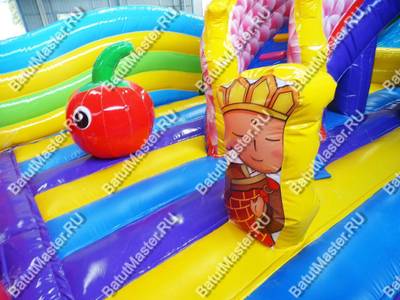 Коммерческий надувной батут "Хижина дракона", 15*8*7 м