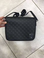 Сумка-мессенджер Louis Vuitton