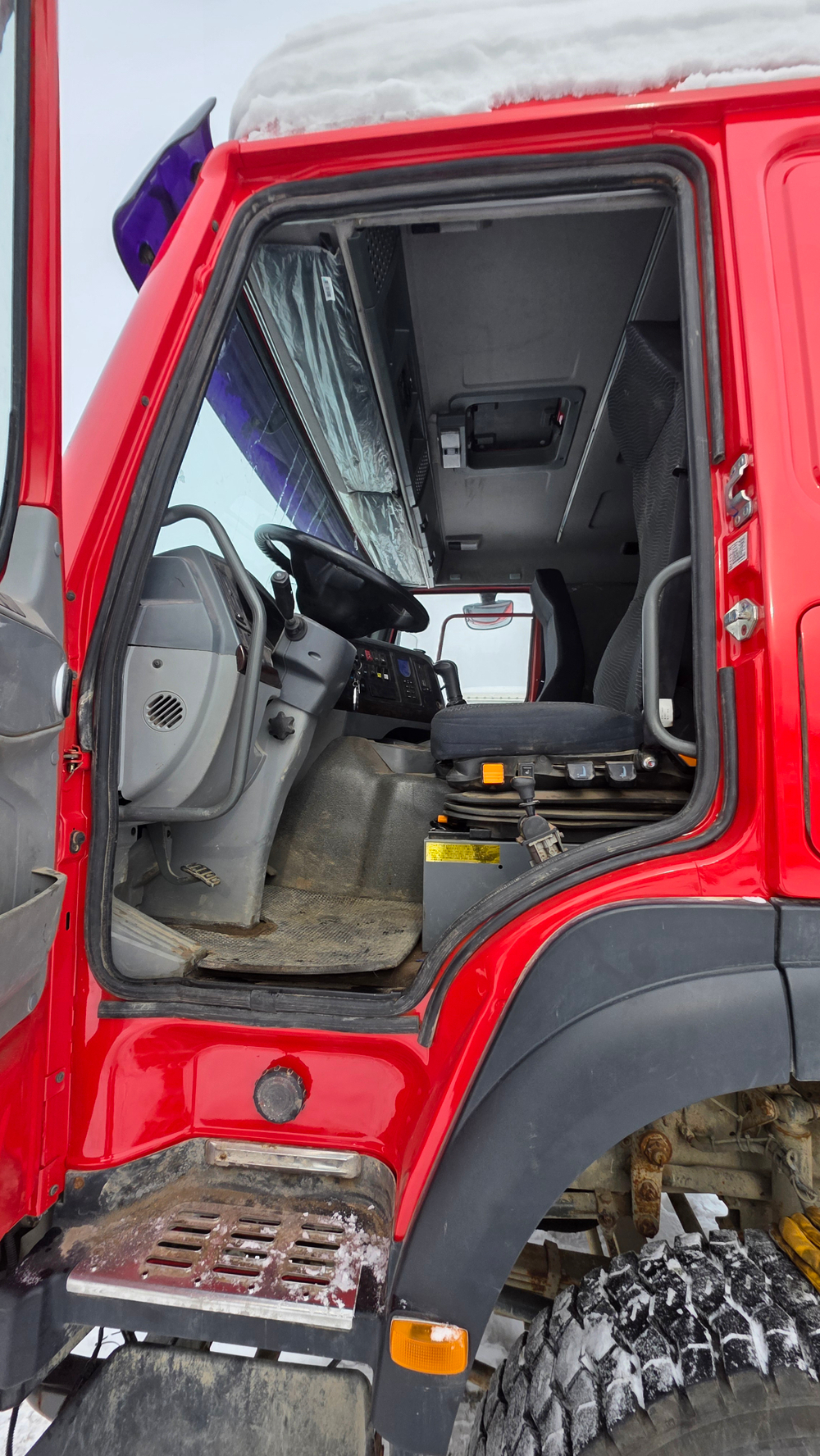 Howo ZZ* 8x4 Самосвал ZZ3407S3867E (Дизель, 9,7 л, 373 л.с, МТ)