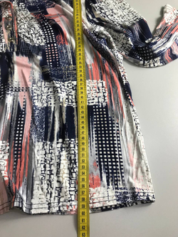 Блузка для лаконичного образа, визуально 48 размер