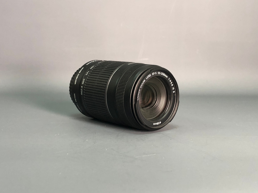 Canon 55-250mm 4-5.6 IS II Canon EF-S