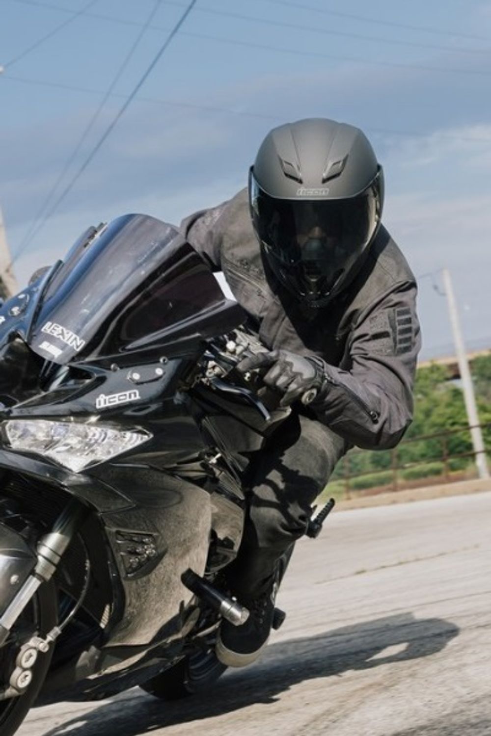 Airflite Dark Helmet / Черный