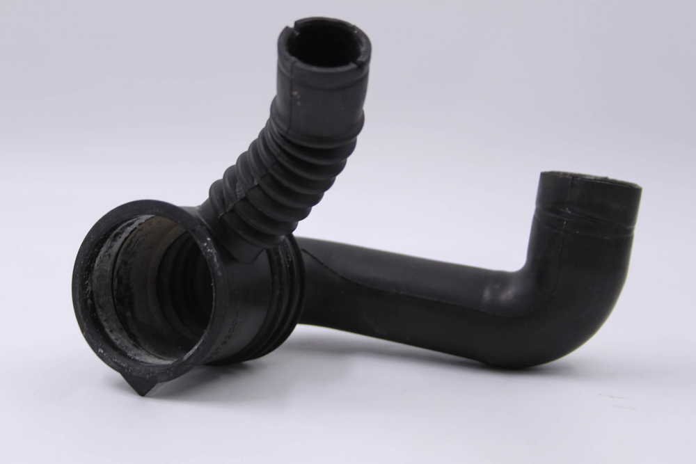 Патрубок бак-насос стиральной машины Deawoo 3613275200